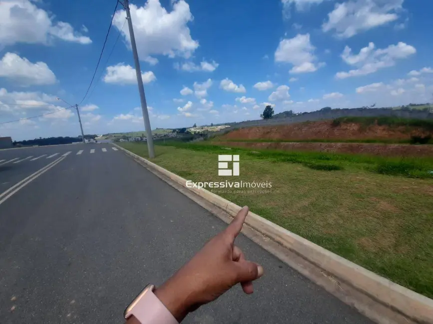 Foto 2 de Terreno / Lote à venda, 420m2 em Bairro Itapema, Itatiba - SP