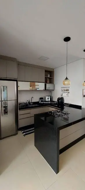 Foto 4 de Casa com 3 quartos à venda, 150m2 em Loteamento Horizonte Azul, Itatiba - SP