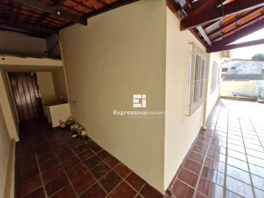 Foto 5 de Casa com 3 quartos à venda, 250m2 em Loteamento Santo Antônio, Itatiba - SP