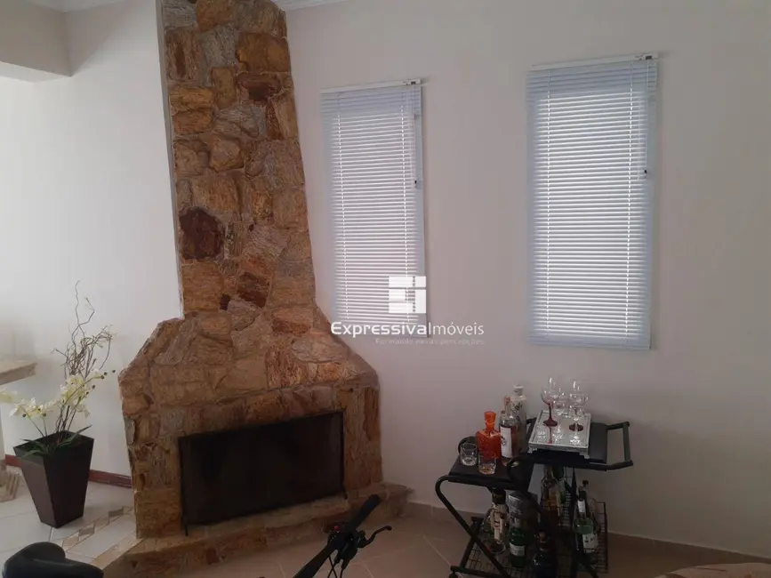 Foto 3 de Casa de Condomínio com 4 quartos à venda, 350m2 em Loteamento Itatiba Country Club, Itatiba - SP