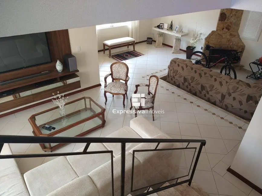 Foto 6 de Casa de Condomínio com 4 quartos à venda, 350m2 em Loteamento Itatiba Country Club, Itatiba - SP