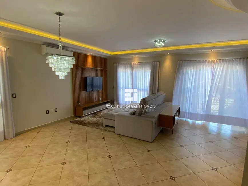 Foto 4 de Casa de Condomínio com 3 quartos à venda, 221m2 em Residencial Fazenda Serrinha, Itatiba - SP