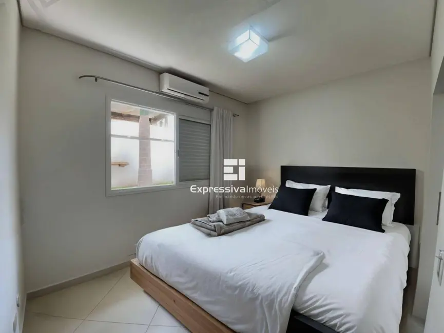 Foto 7 de Casa de Condomínio com 3 quartos à venda, 300m2 em Loteamento Itatiba Country Club, Itatiba - SP