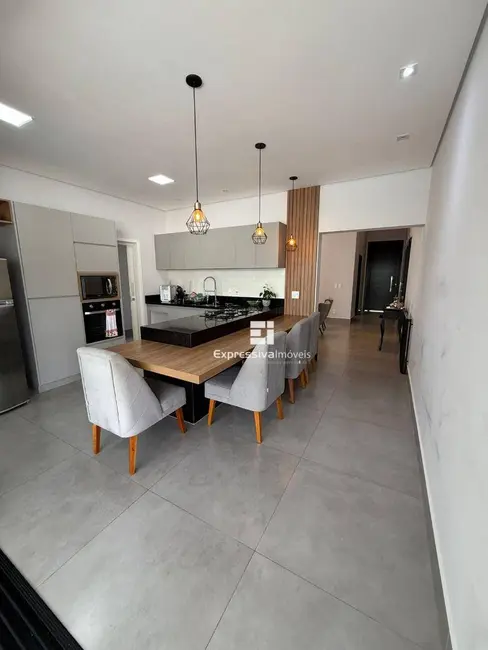 Casa de Condomínio com 3 quartos à venda e para alugar, 510m2 em Centro, Itatiba - SP - imagem 8 Foto 8 de Casa de Condomínio com 3 quartos à venda e para alugar, 510m2 em Centro, Itatiba - SP