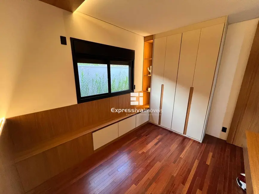 Foto 7 de Casa de Condomínio com 3 quartos à venda e para alugar, 407m2 em Bairro Itapema, Itatiba - SP