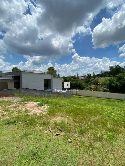 Foto 1 de Terreno / Lote à venda, 380m2 em Itatiba - SP