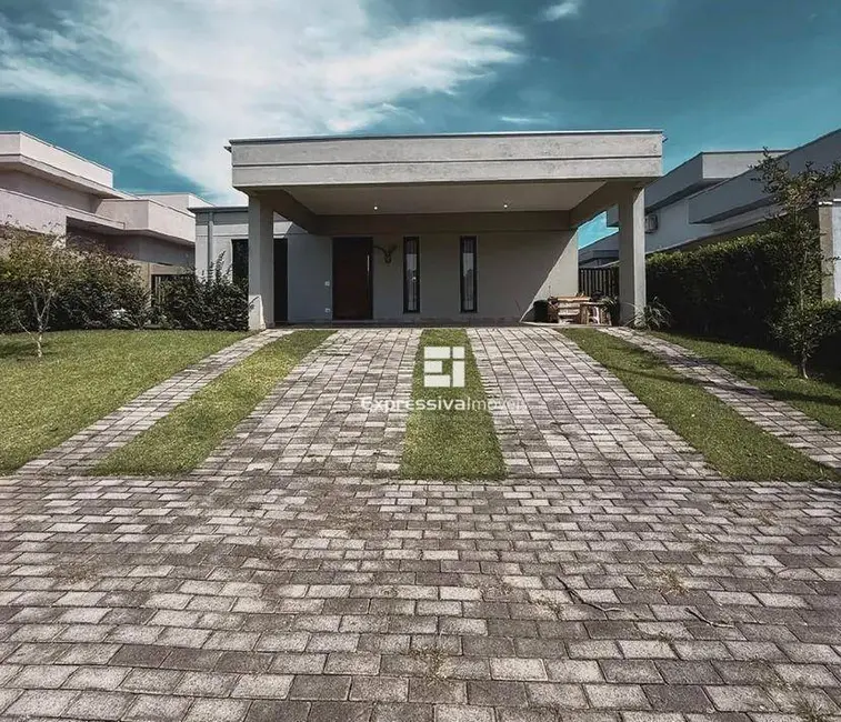 Foto 1 de Casa com 3 quartos à venda, 500m2 em Chácara Santa Cruz dos Pires, Itatiba - SP