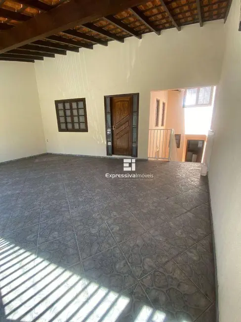 Foto 2 de Casa com 3 quartos à venda, 138m2 em Jardim México, Itatiba - SP
