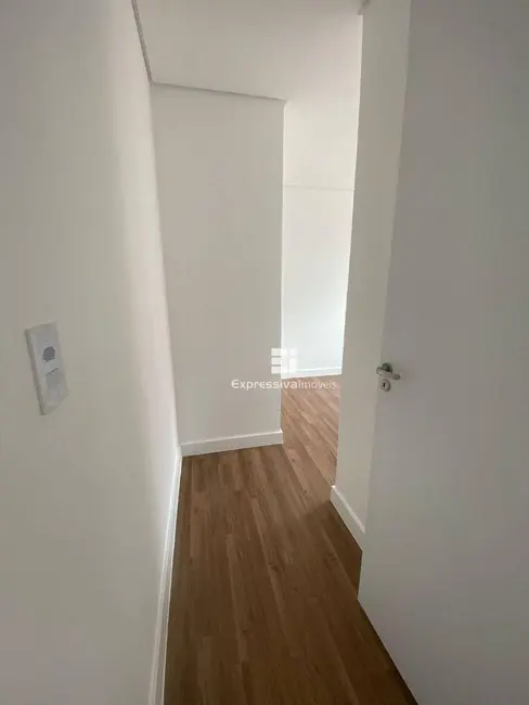 Foto 4 de Apartamento com 2 quartos à venda e para alugar, 52m2 em Jardim São Marcos, Itatiba - SP