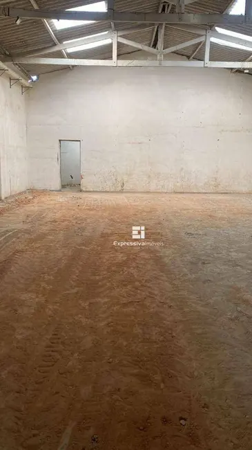 Foto 3 de Armazém / Galpão para alugar, 250m2 em Jardim de Lucca, Itatiba - SP