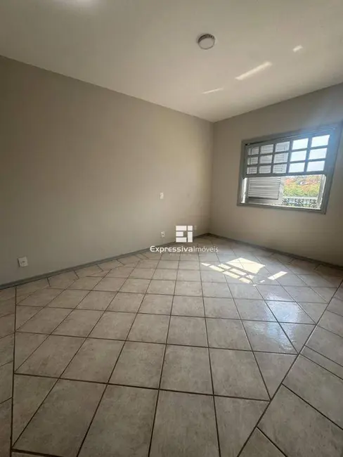 Foto 3 de Chácara com 4 quartos à venda, 1000m2 em Cachoeiras do Imaratá, Itatiba - SP