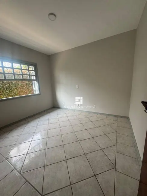Foto 4 de Chácara com 4 quartos à venda, 1000m2 em Cachoeiras do Imaratá, Itatiba - SP