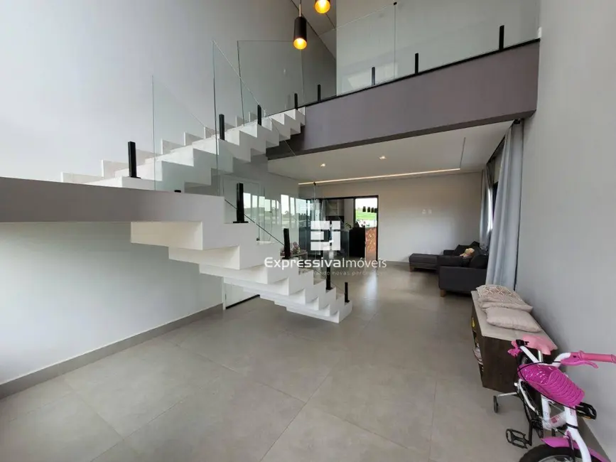 Casa de Condomínio com 3 quartos à venda, 389m2 em Itatiba - SP - imagem 6 Foto 6 de Casa de Condomínio com 3 quartos à venda, 389m2 em Itatiba - SP