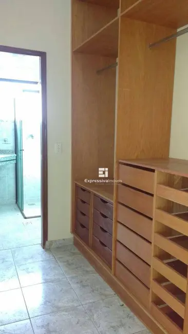 Foto 3 de Casa de Condomínio com 4 quartos à venda, 1500m2 em Ville Chamonix, Itatiba - SP