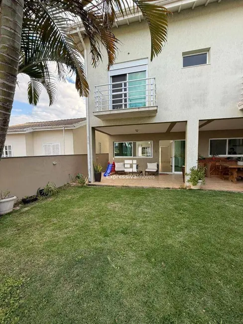 Foto 3 de Casa de Condomínio com 3 quartos à venda, 300m2 em Residencial Fazenda Serrinha, Itatiba - SP