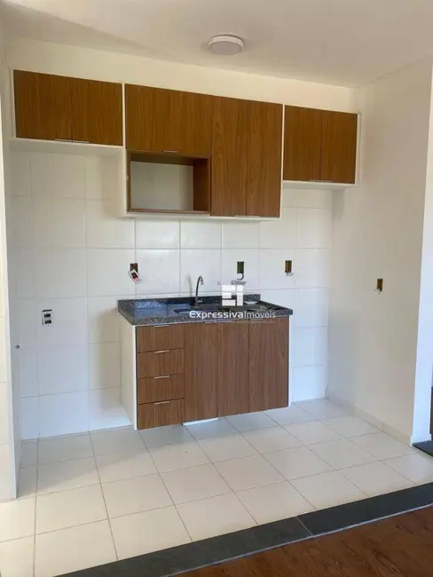 Foto 3 de Apartamento com 2 quartos para alugar, 52m2 em Jardim Ester, Itatiba - SP