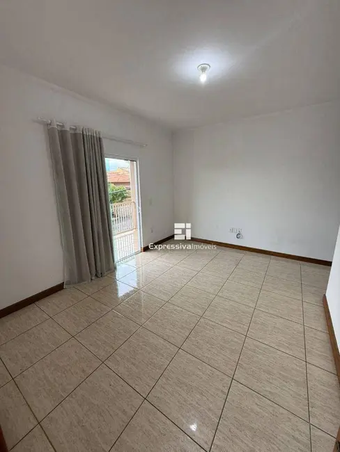 Casa com 3 quartos à venda, 180m2 em Loteamento Residencial Terra Nova, Itatiba - SP - imagem 3 Foto 3 de Casa com 3 quartos à venda, 180m2 em Loteamento Residencial Terra Nova, Itatiba - SP