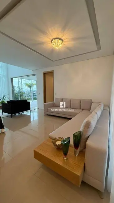 Foto 3 de Casa com 4 quartos à venda, 1000m2 em Jardim Delforno, Itatiba - SP