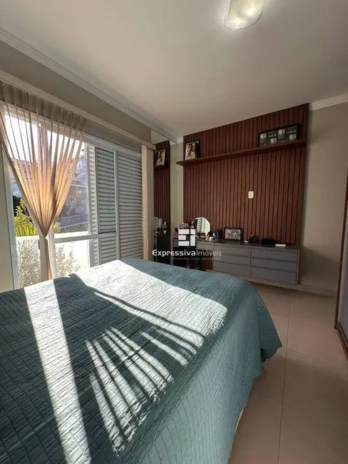 Foto 7 de Casa com 3 quartos à venda, 300m2 em Residencial Fazenda Serrinha, Itatiba - SP