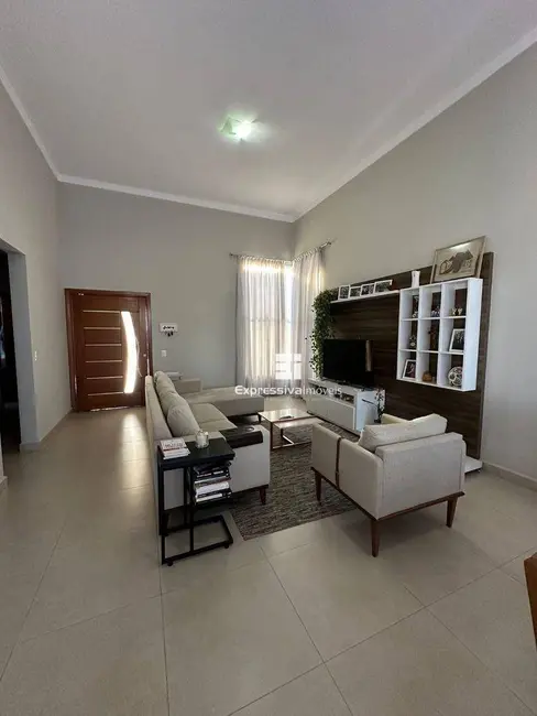 Foto 4 de Casa com 3 quartos à venda, 300m2 em Residencial Fazenda Serrinha, Itatiba - SP