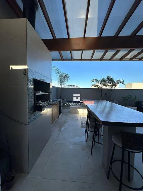 Foto 9 de Casa com 3 quartos à venda, 300m2 em Residencial Fazenda Serrinha, Itatiba - SP