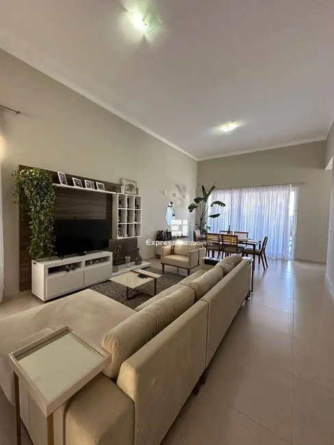 Foto 2 de Casa com 3 quartos à venda, 300m2 em Residencial Fazenda Serrinha, Itatiba - SP