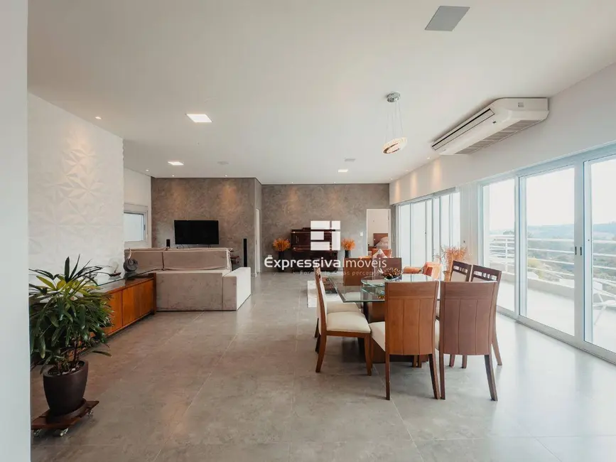 Foto 7 de Casa com 3 quartos à venda, 990m2 em Residencial Fazenda Serrinha, Itatiba - SP