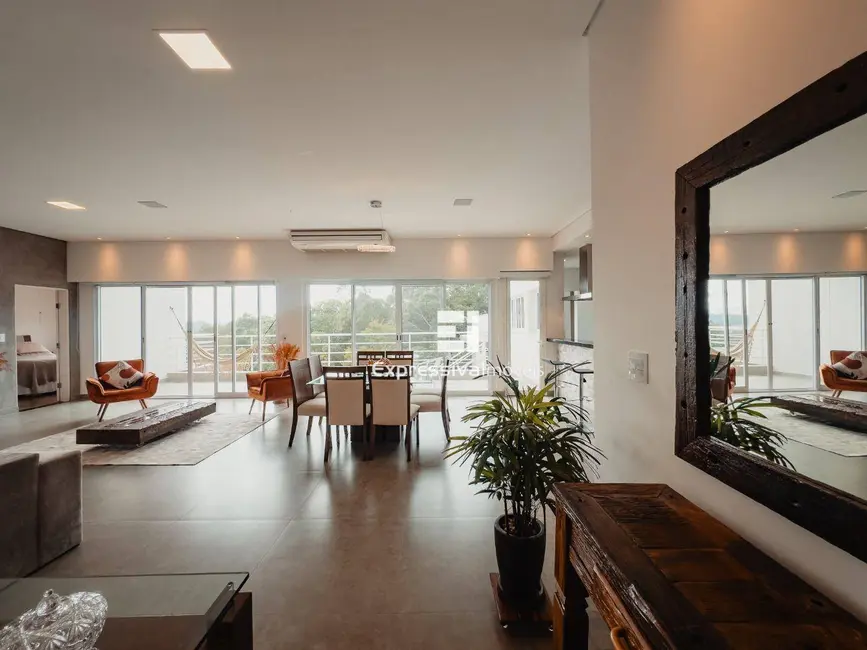 Foto 8 de Casa com 3 quartos à venda, 990m2 em Residencial Fazenda Serrinha, Itatiba - SP