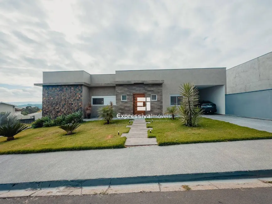 Foto 1 de Casa com 3 quartos à venda, 990m2 em Residencial Fazenda Serrinha, Itatiba - SP