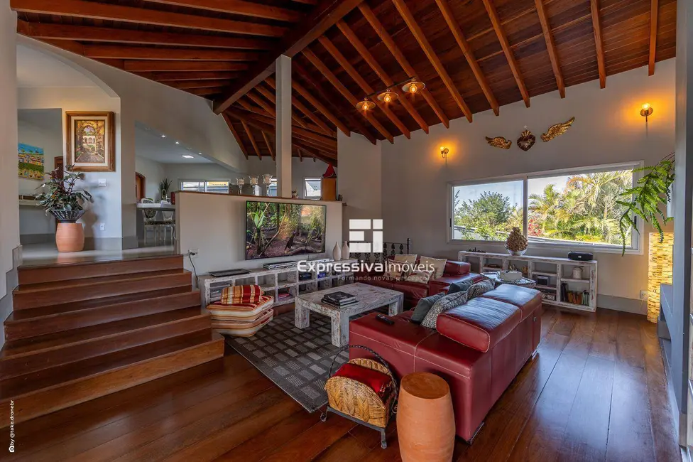 Foto 6 de Casa com 6 quartos à venda, 1683m2 em Parque das Laranjeiras, Itatiba - SP