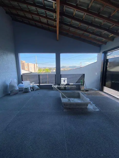 Foto 2 de Casa com 2 quartos à venda, 250m2 em Jardim São Marcos, Itatiba - SP
