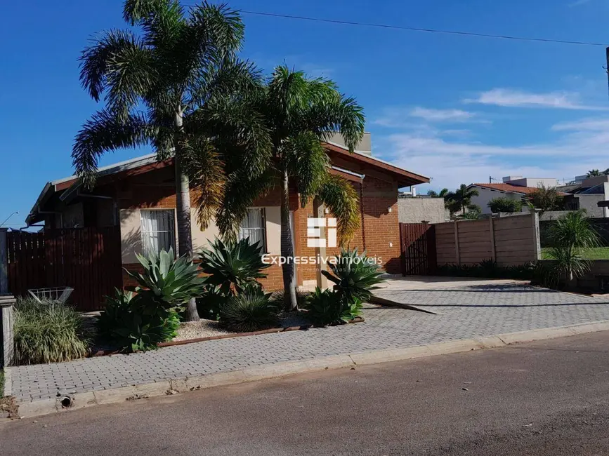 Foto 2 de Casa com 3 quartos à venda, 500m2 em Chácara Santa Cruz dos Pires, Itatiba - SP