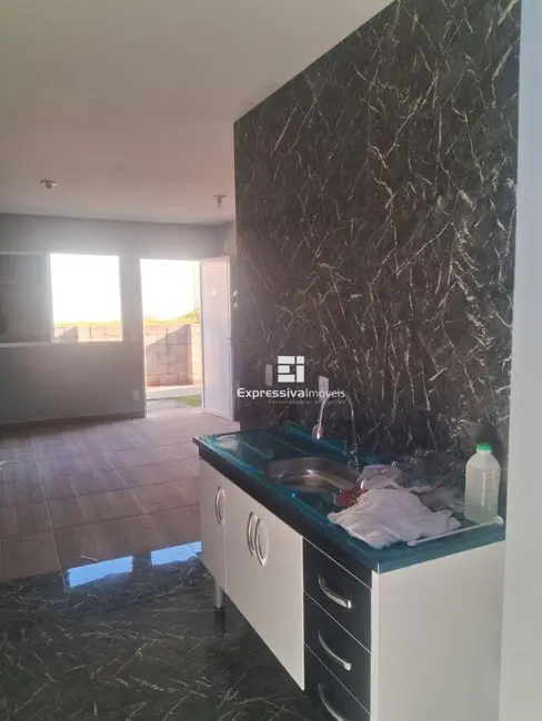 Foto 4 de Casa de Condomínio com 2 quartos à venda, 48m2 em Itatiba - SP