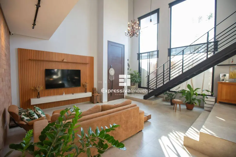 Foto 3 de Casa de Condomínio com 3 quartos à venda, 551m2 em Residencial Terras Nobres, Itatiba - SP