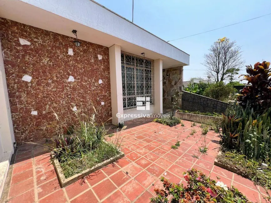 Foto 1 de Casa com 3 quartos à venda, 300m2 em Jardim Coronel Peroba, Itatiba - SP
