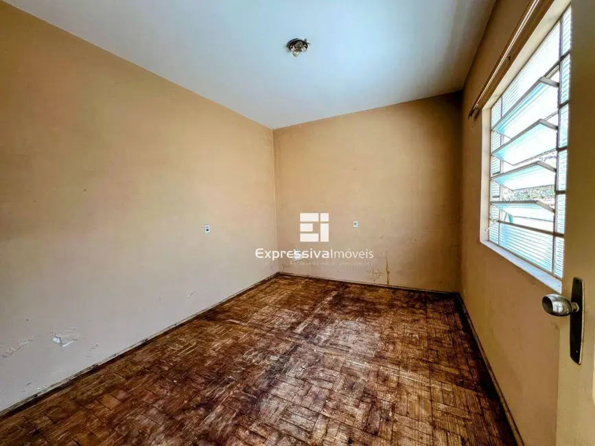 Foto 6 de Casa com 3 quartos à venda, 300m2 em Jardim Coronel Peroba, Itatiba - SP