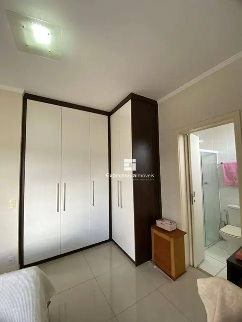 Foto 6 de Sobrado com 4 quartos à venda, 300m2 em Itatiba - SP
