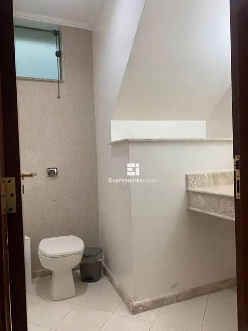 Foto 3 de Sobrado com 3 quartos à venda, 200m2 em Loteamento Fernando Momentel, Itatiba - SP