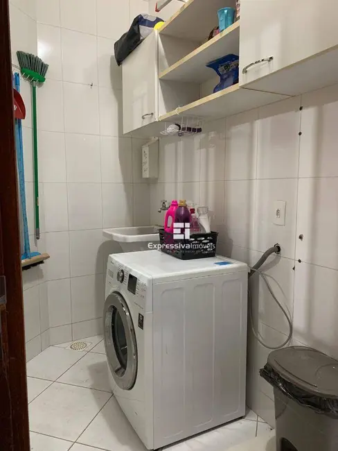 Foto 5 de Sobrado com 3 quartos à venda, 200m2 em Loteamento Fernando Momentel, Itatiba - SP