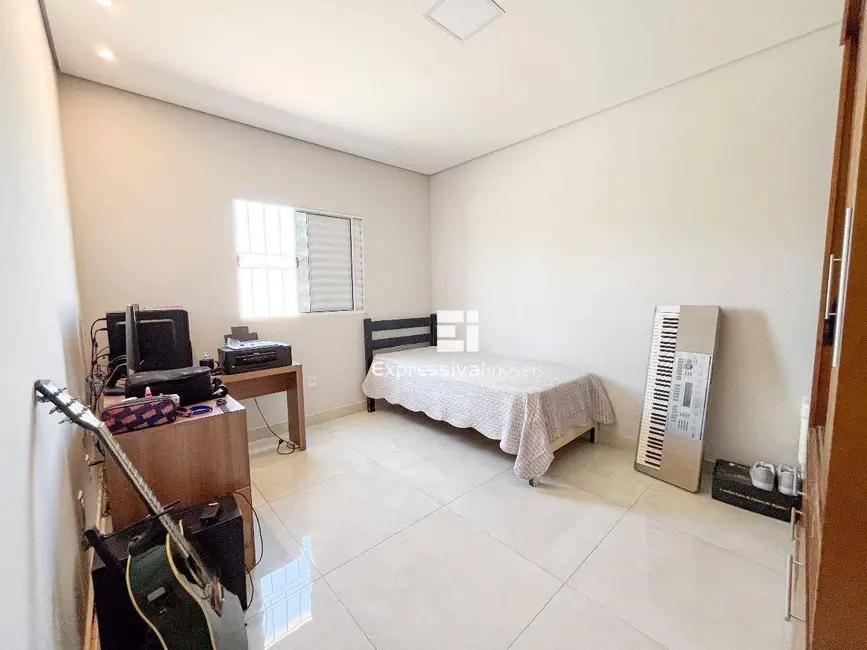 Foto 7 de Casa com 3 quartos à venda, 300m2 em Jardim Delforno, Itatiba - SP