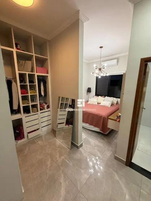 Foto 3 de Casa de Condomínio com 3 quartos à venda, 450m2 em Loteamento Itatiba Country Club, Itatiba - SP