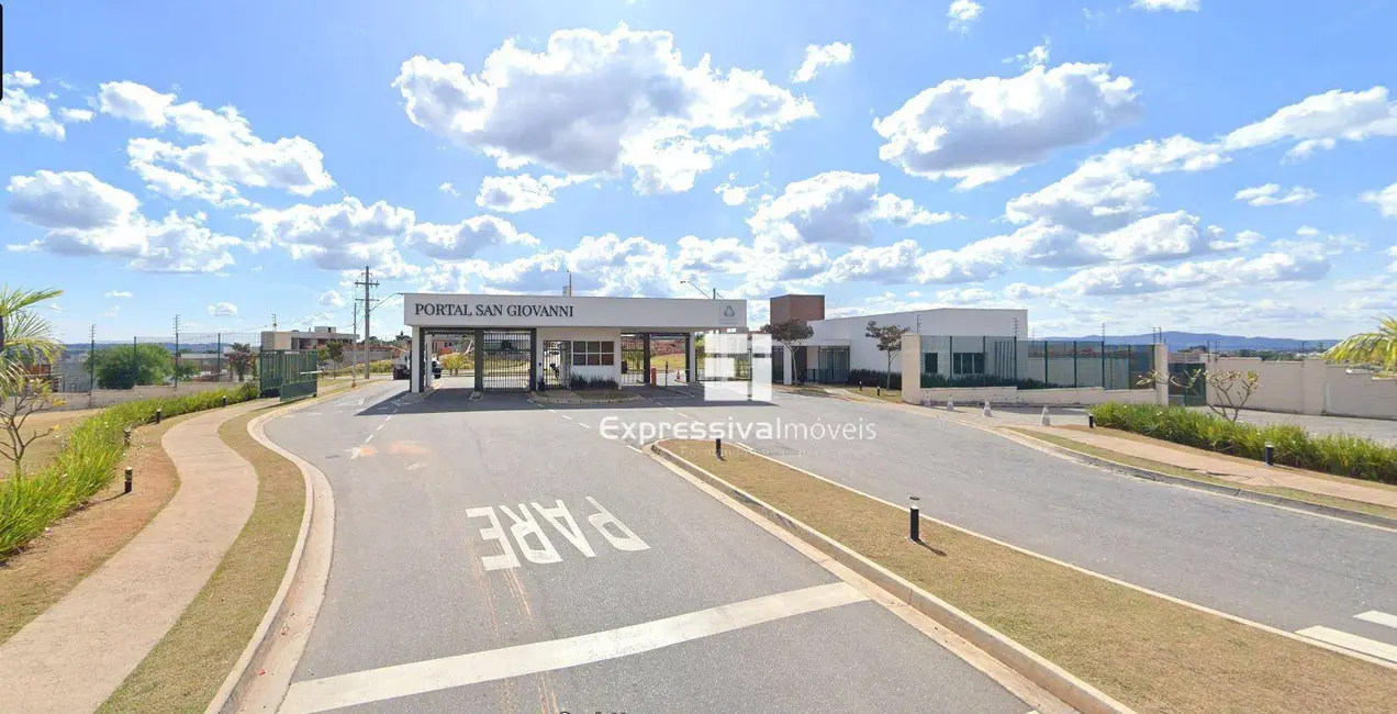 Foto 1 de Terreno / Lote à venda, 386m2 em Itatiba - SP