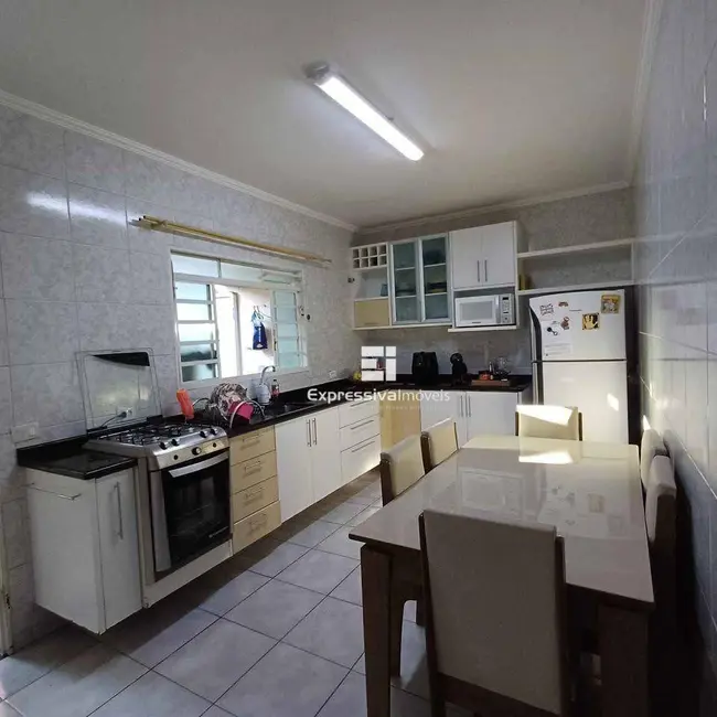 Foto 6 de Casa com 2 quartos à venda, 200m2 em Novo Cruzeiro, Itatiba - SP