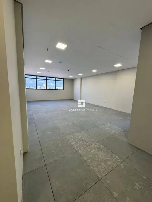 Foto 4 de Sala Comercial para alugar, 57m2 em Vila Brasileira, Itatiba - SP