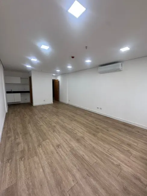 Foto 5 de Sala Comercial para alugar, 37m2 em Vila Brasileira, Itatiba - SP