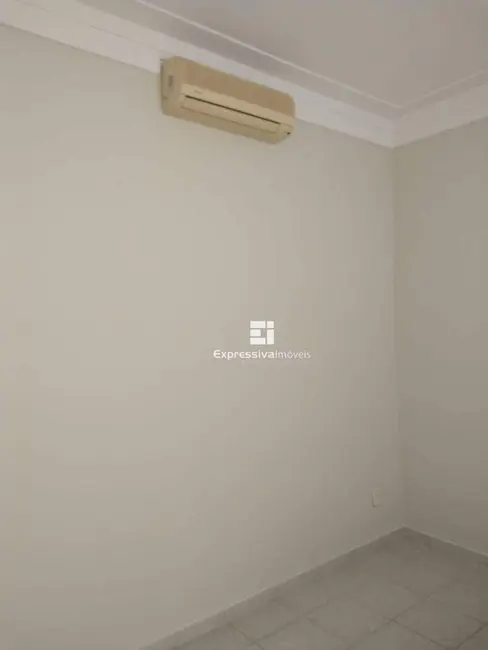 Foto 3 de Sala Comercial para alugar, 25m2 em Centro, Itatiba - SP