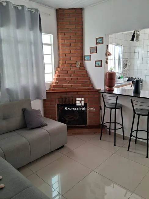 Foto 2 de Casa com 2 quartos à venda, 125m2 em Jardim México, Itatiba - SP