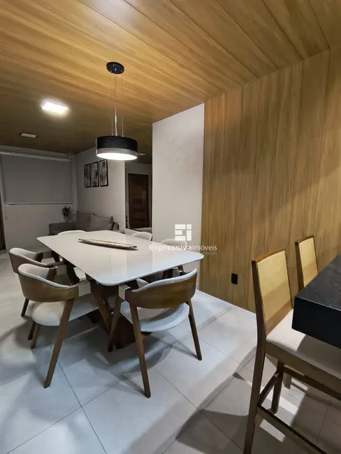 Foto 3 de Casa de Condomínio com 3 quartos à venda, 125m2 em Parque das Laranjeiras, Itatiba - SP