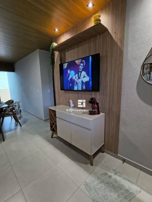 Foto 9 de Casa de Condomínio com 3 quartos à venda, 125m2 em Parque das Laranjeiras, Itatiba - SP