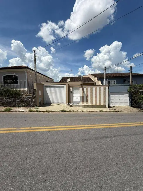Foto 2 de Casa com 2 quartos à venda e para alugar, 125m2 em Centro, Itatiba - SP
